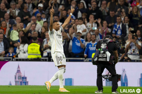 优配速至 4-0！神锋杂耍破门+双响 11轮狂轰13球 14亿豪门6连胜7分领跑